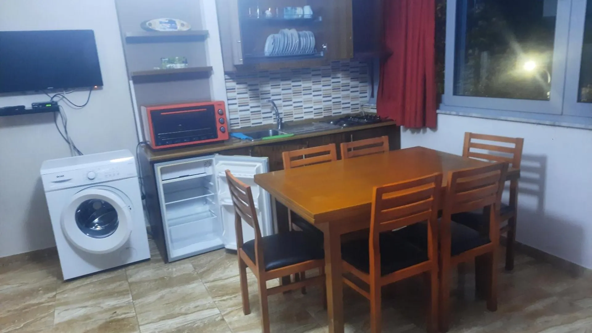 Affittacamere Elio'S Holiday Home Pogradec