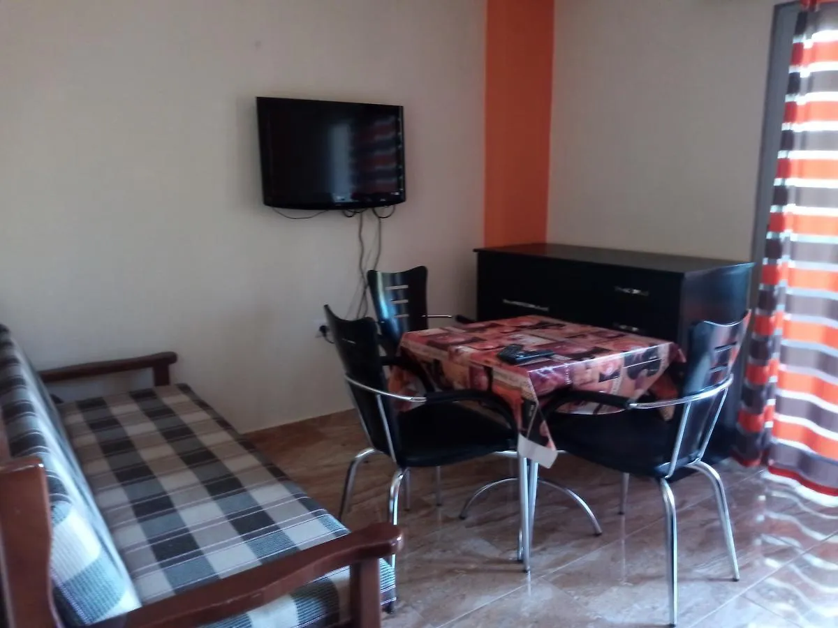 Elio'S Holiday Home Pogradec